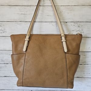 Michael Kors Jet Set bag